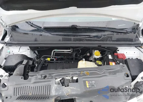 2016 Chevrolet Trax 1Ls z USA, uszkodzony, nr VIN 3GNCJKSB2GL272994